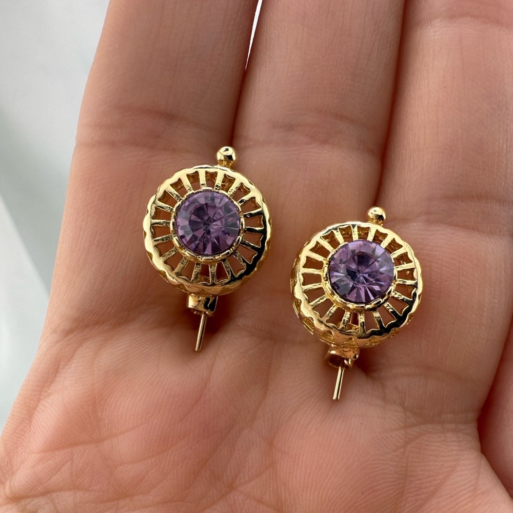 Vintage Gold Amethyst Earrings – Purple Crystal Drop – Retro Elegant Style